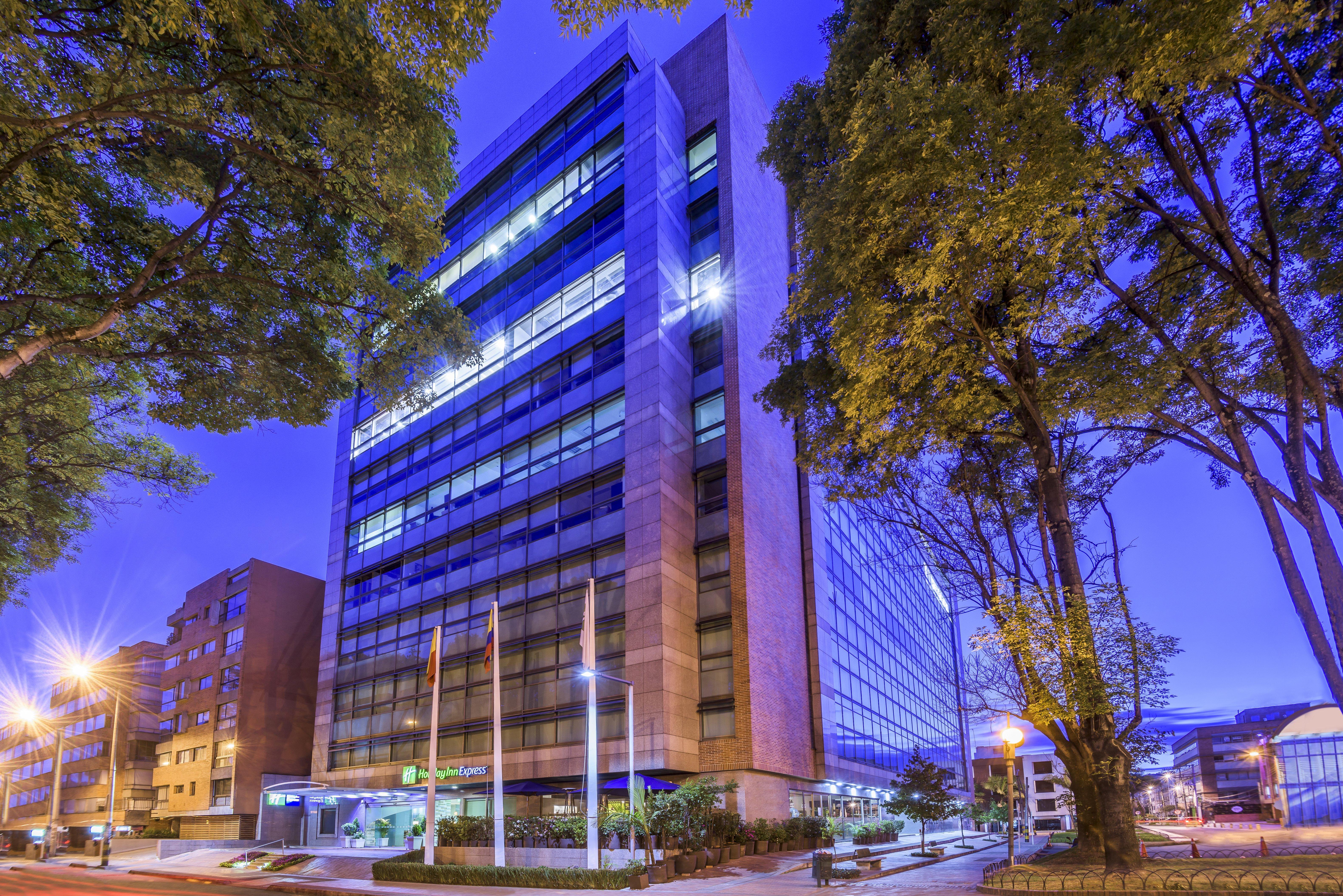 Holiday Inn Express Bogota - Parque La 93 By Ihg Exterior foto